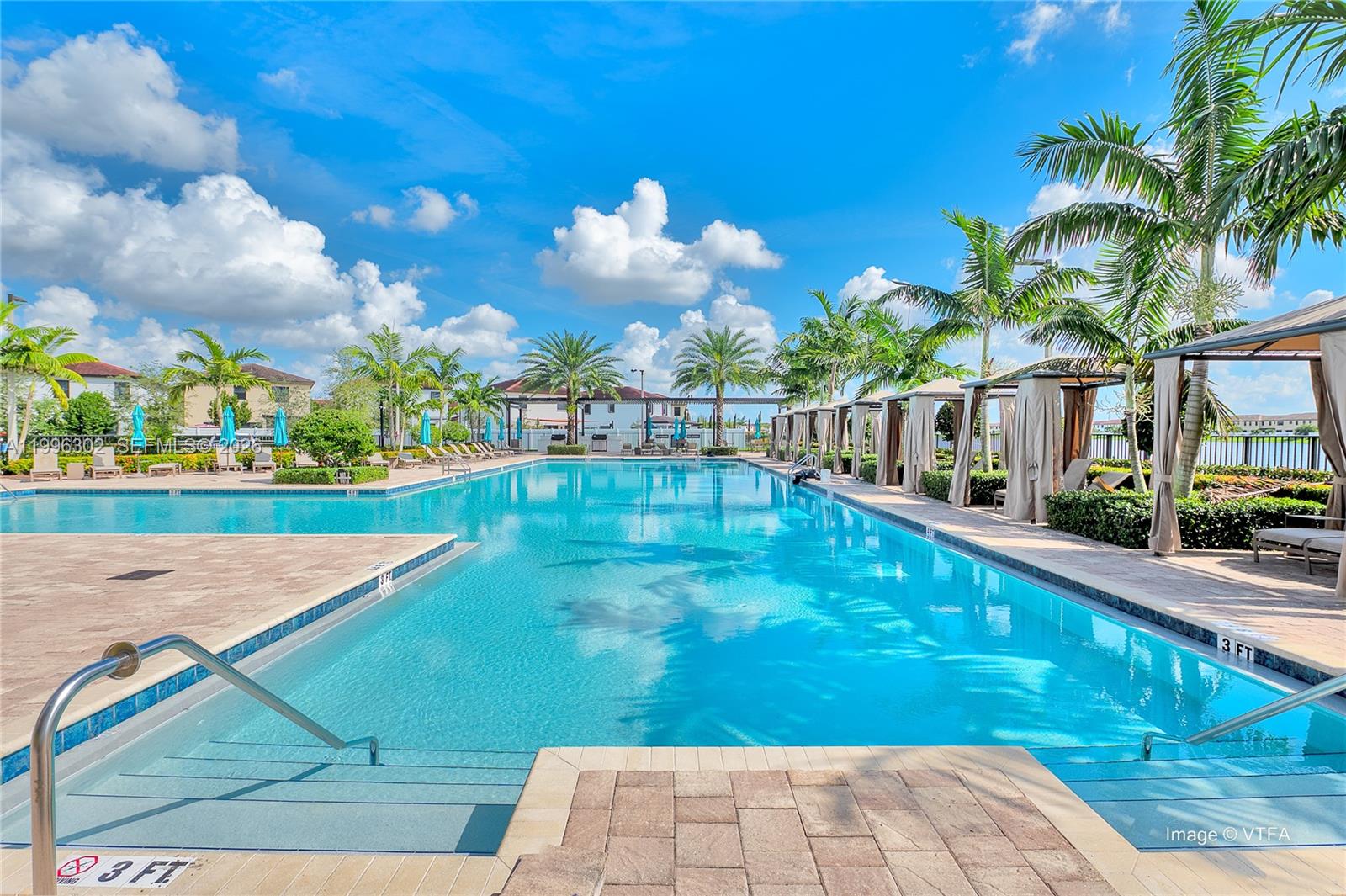 3392 W 105th Ter Hialeah, FL 33018