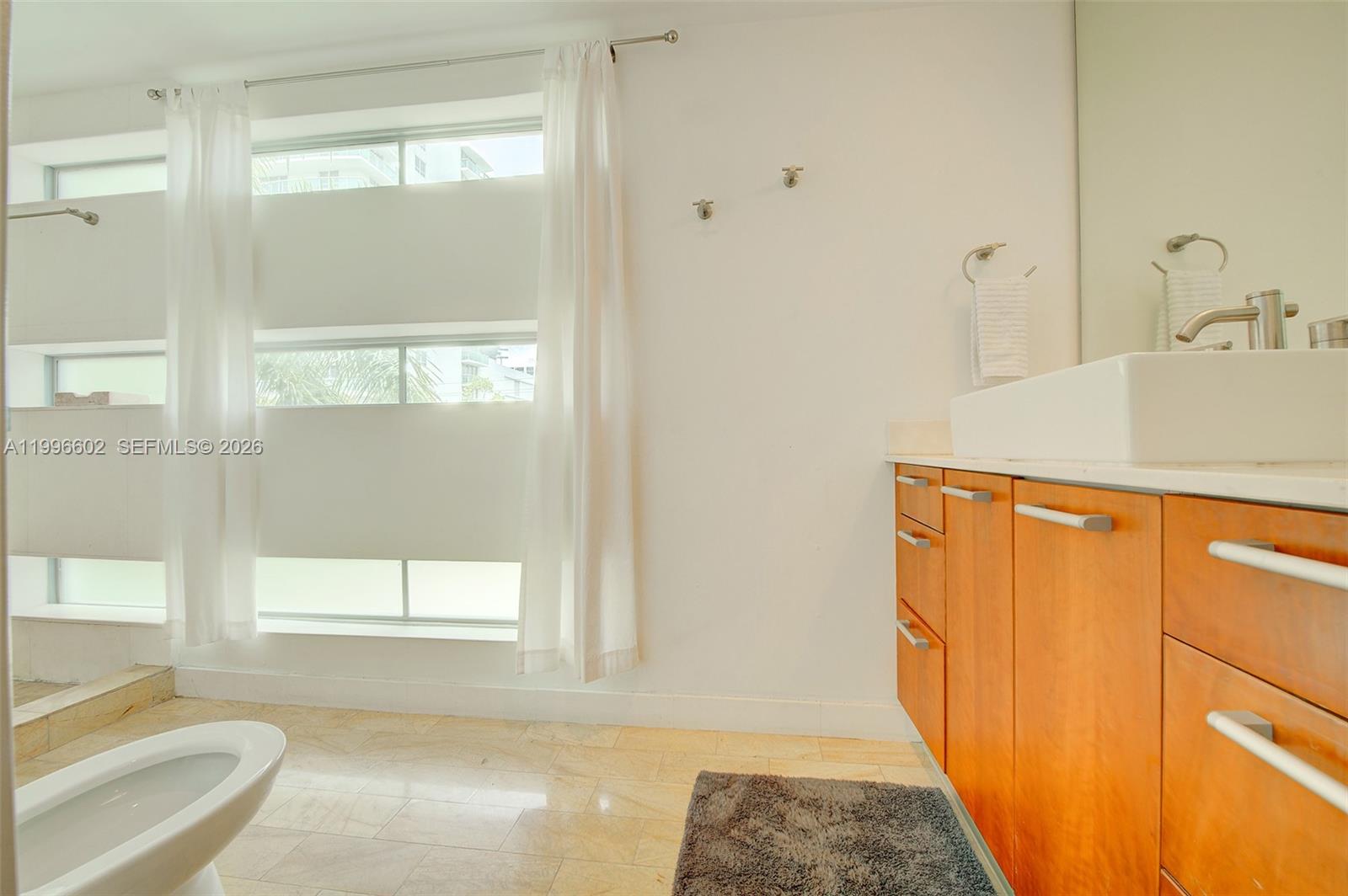 1577 Bay Rd #201 Miami Beach, FL 33139