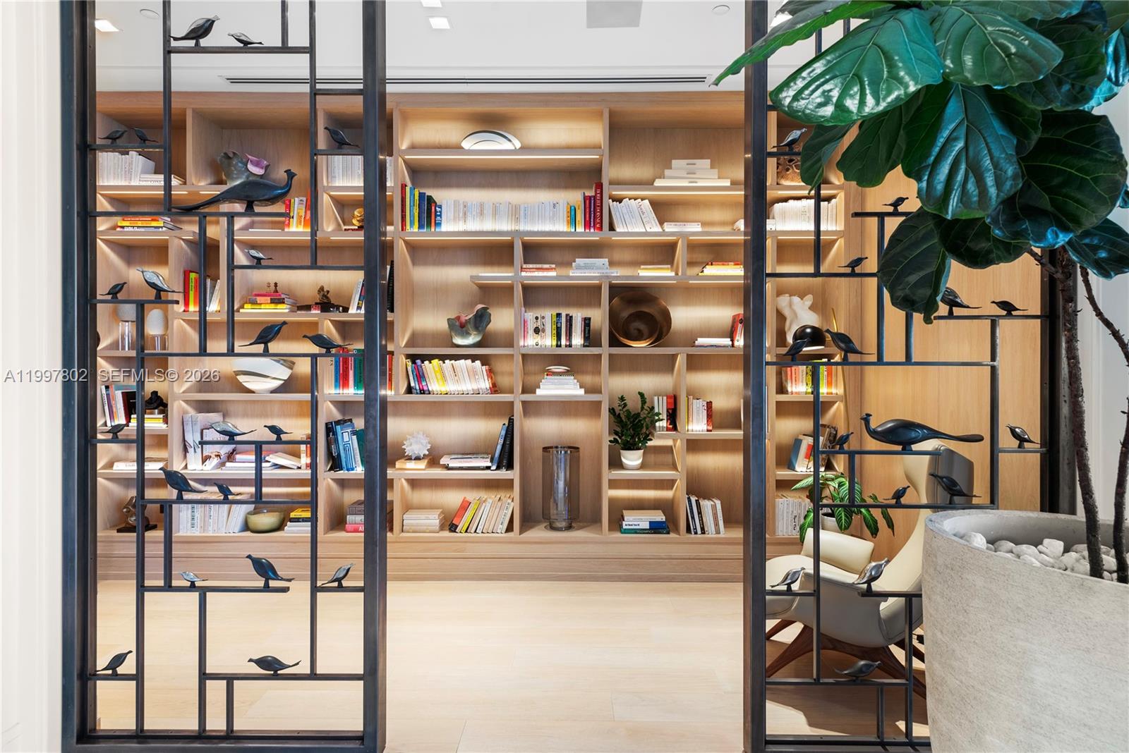 6882 Fisher Is Dr #6882 Miami Beach, FL 33109