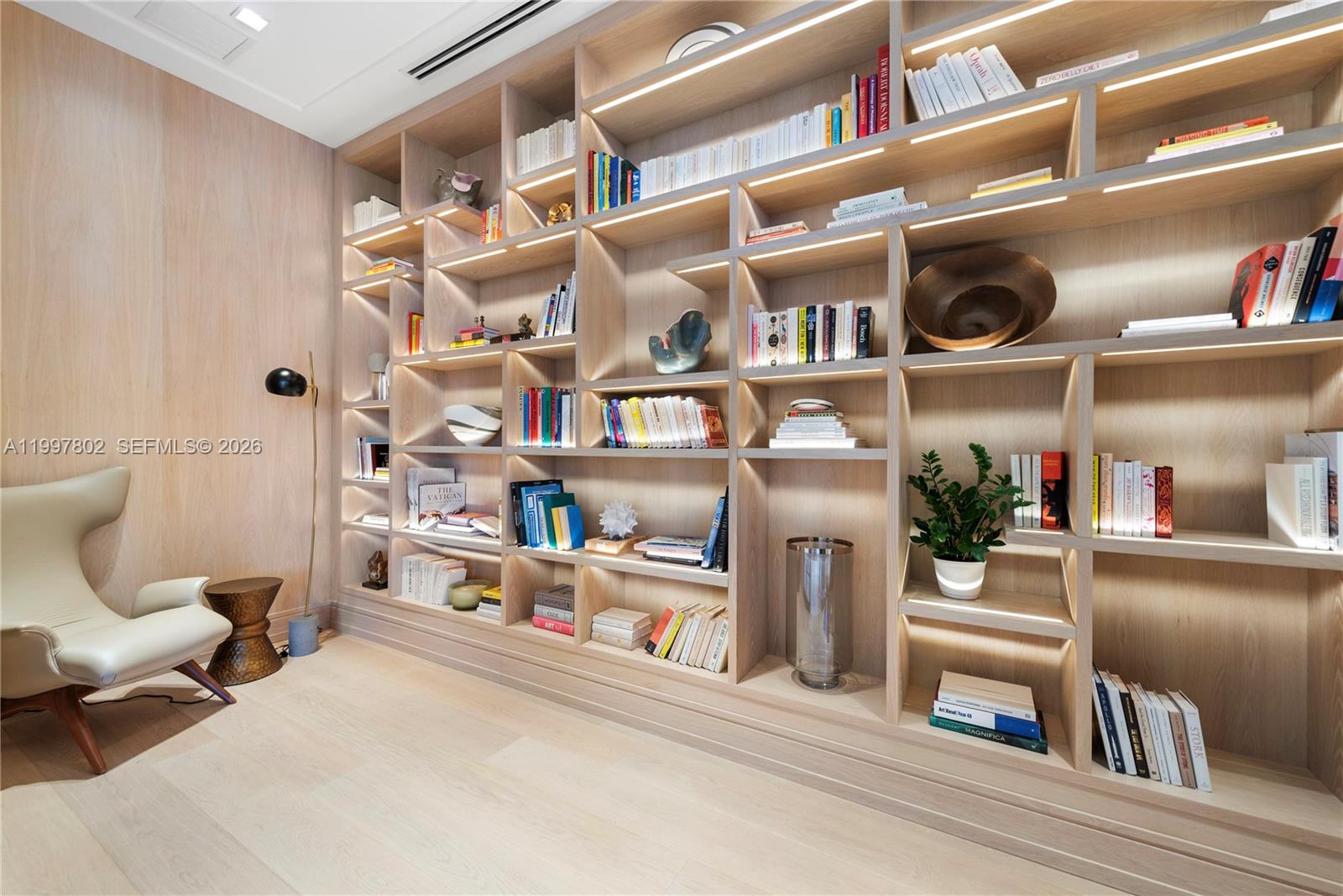 6882 Fisher Is Dr #6882 Miami Beach, FL 33109