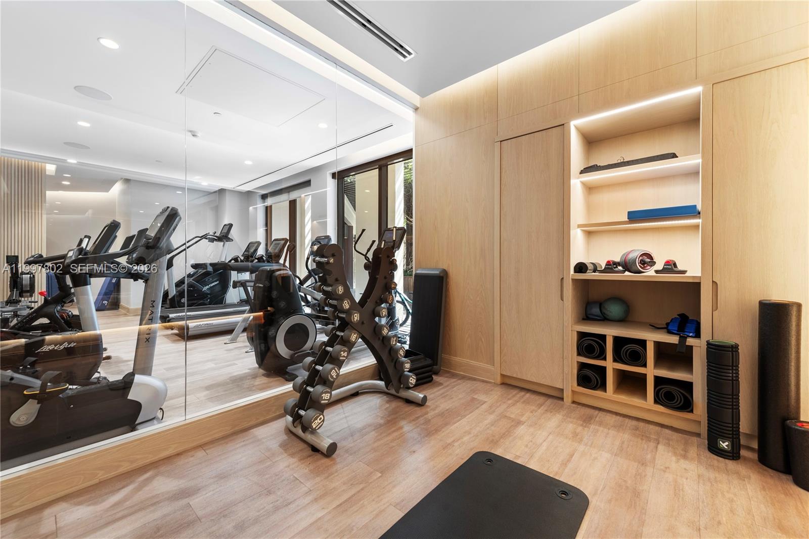 6882 Fisher Is Dr #6882 Miami Beach, FL 33109