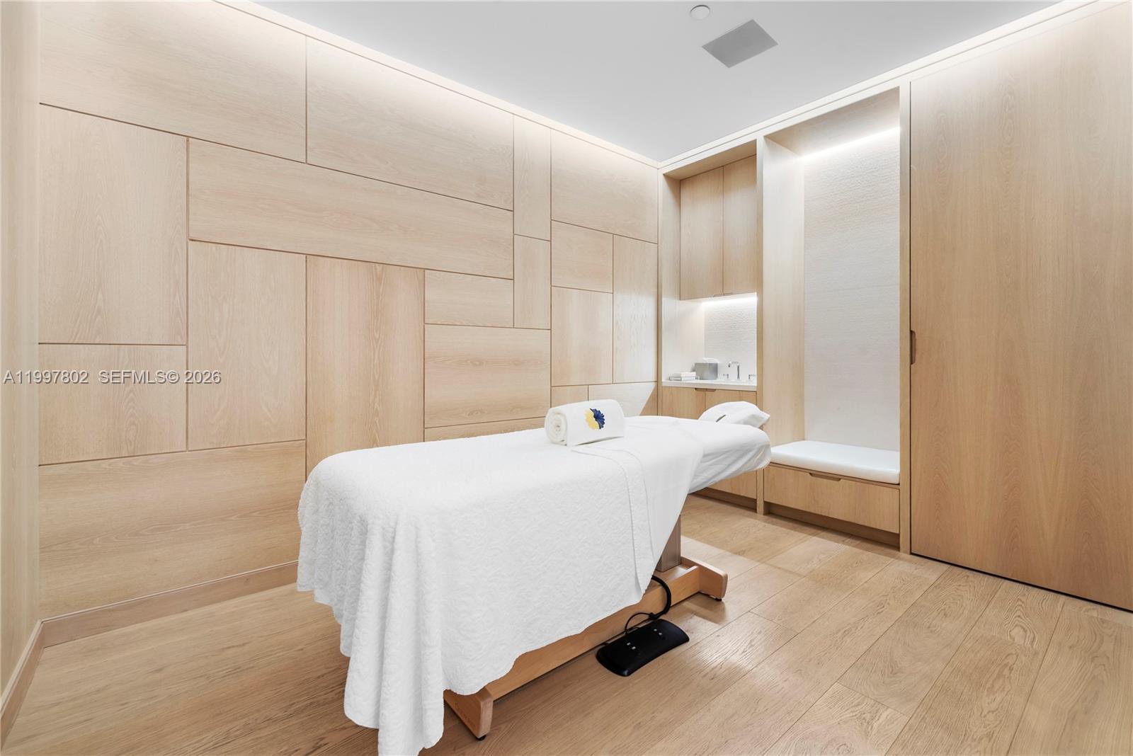 6882 Fisher Is Dr #6882 Miami Beach, FL 33109