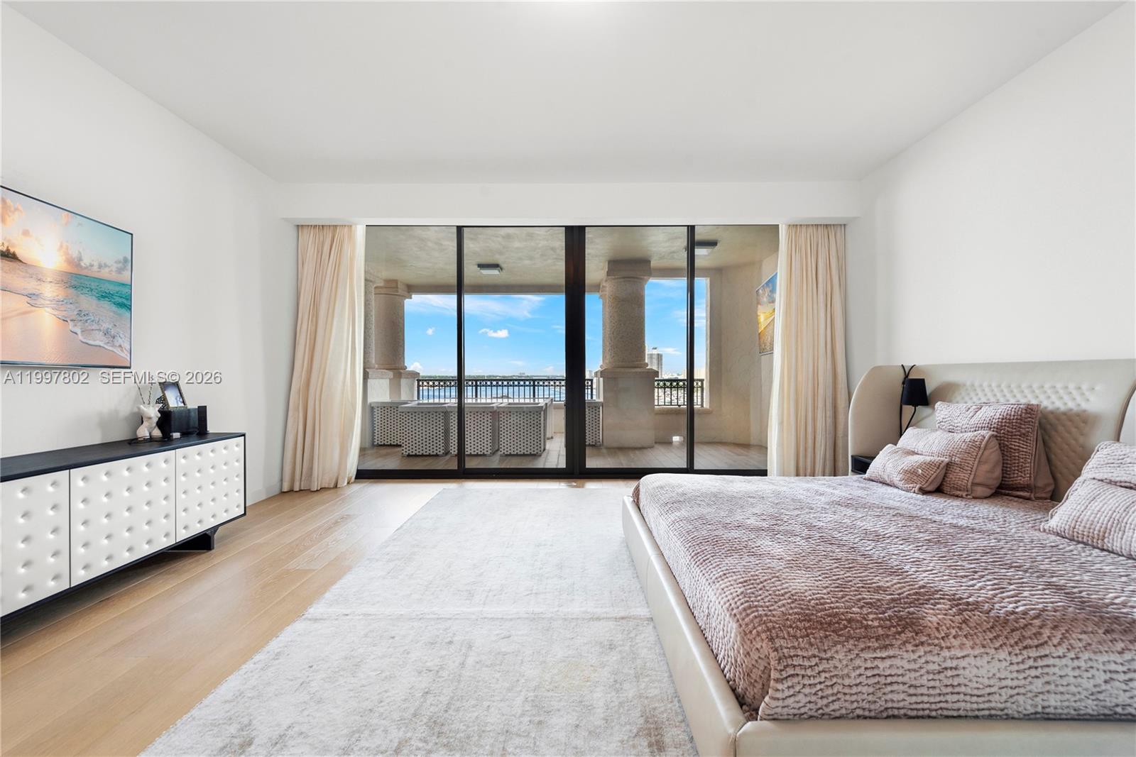 6882 Fisher Is Dr #6882 Miami Beach, FL 33109