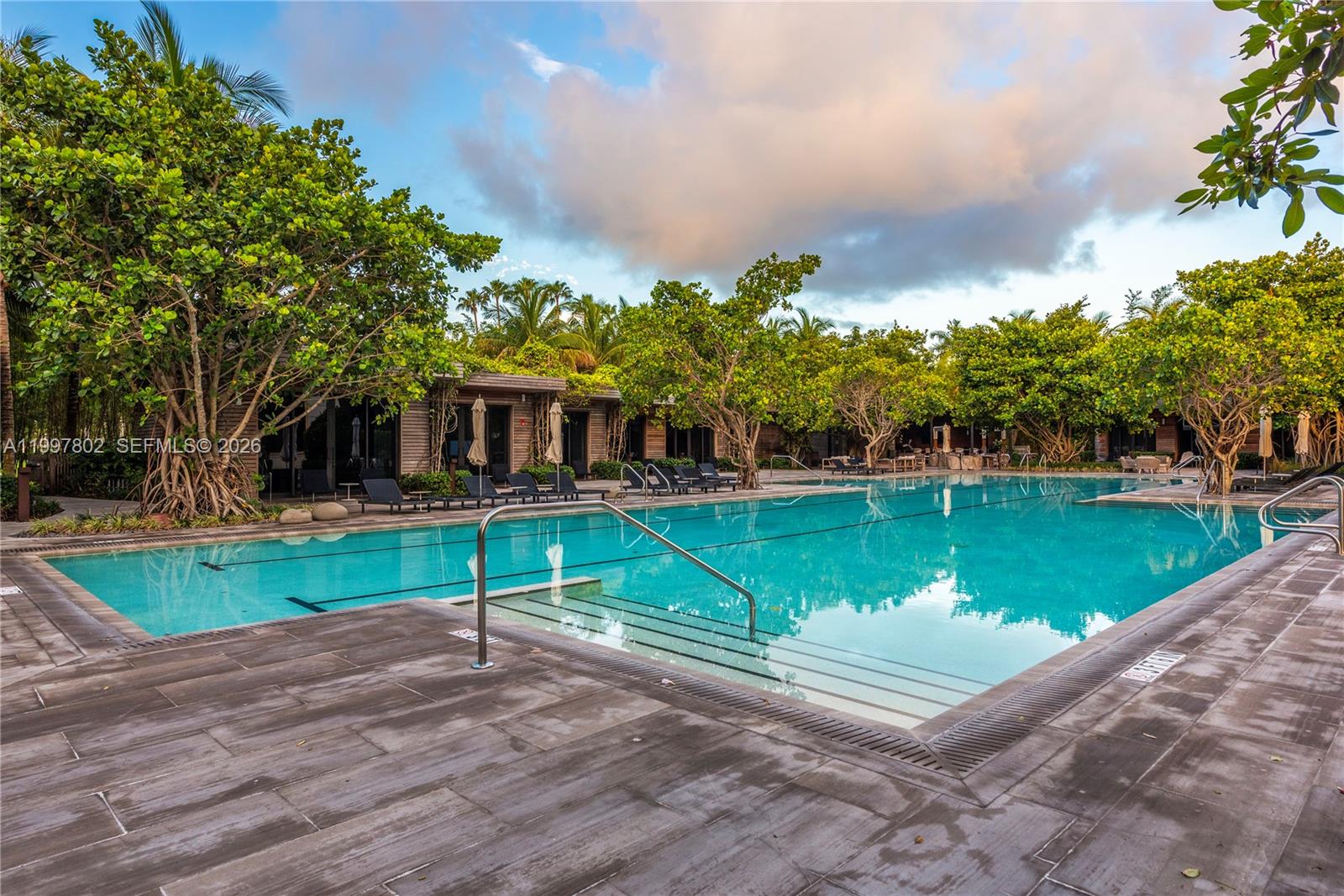 6882 Fisher Is Dr #6882 Miami Beach, FL 33109