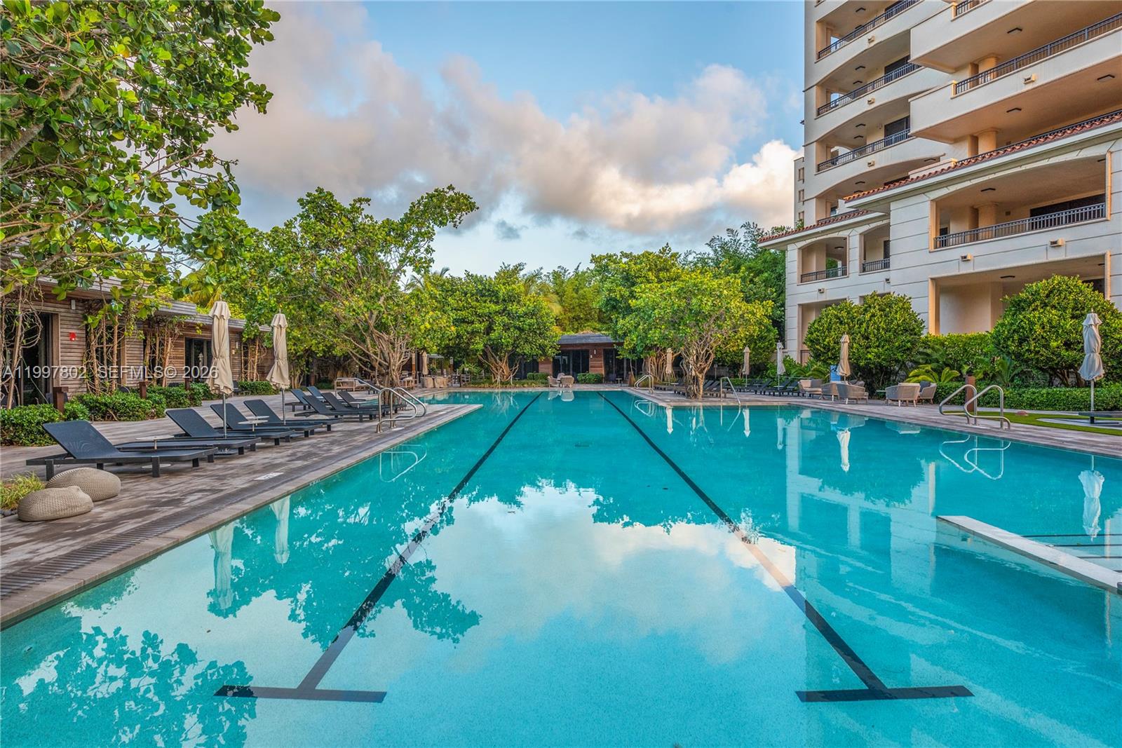 6882 Fisher Is Dr #6882 Miami Beach, FL 33109