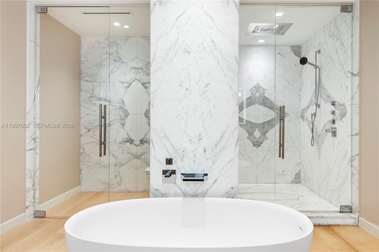 6882 Fisher Is Dr #6882 Miami Beach, FL 33109