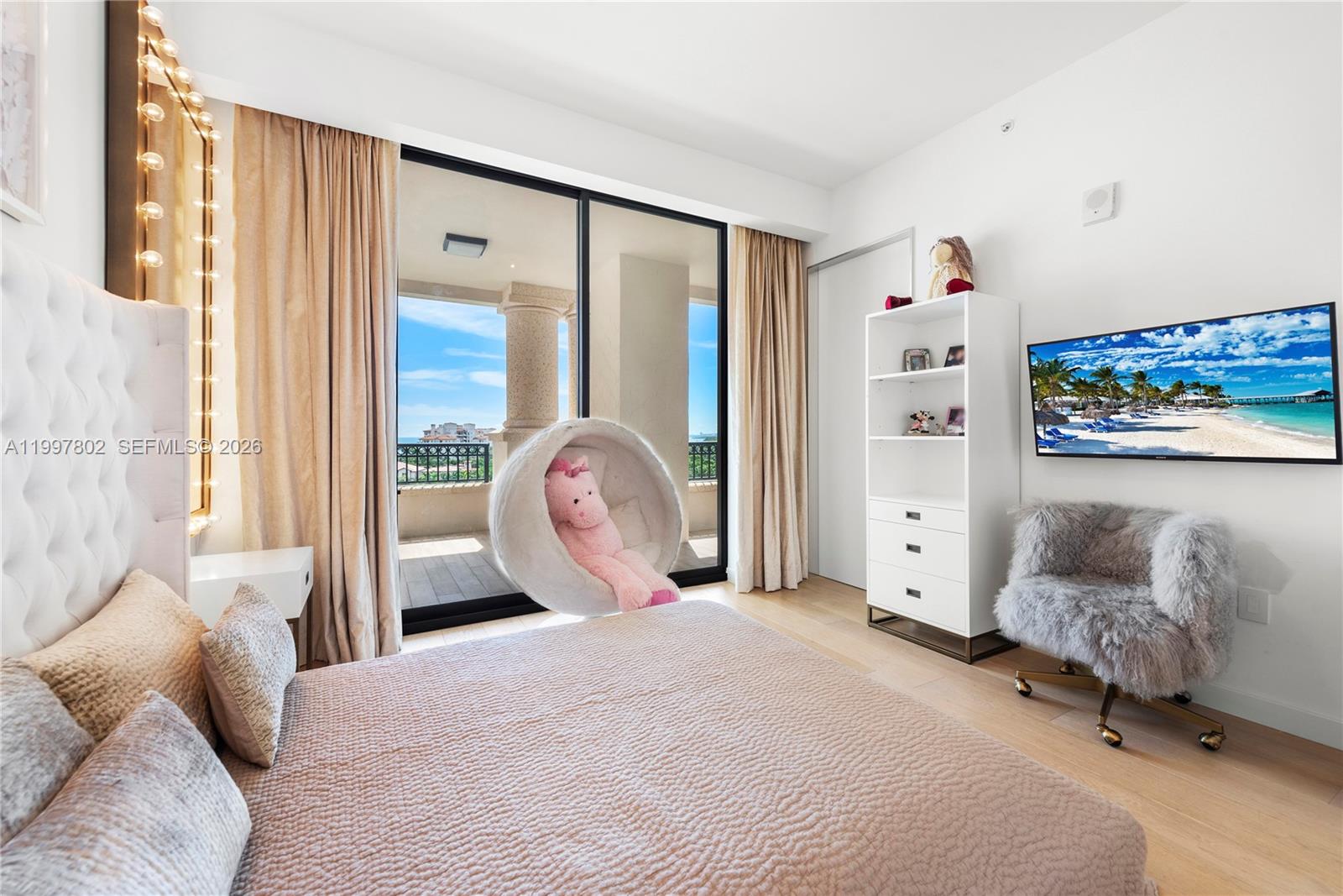 6882 Fisher Is Dr #6882 Miami Beach, FL 33109