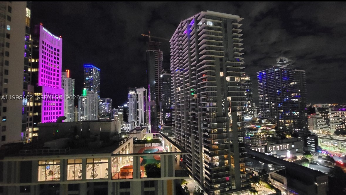 image Brickell on the River South19