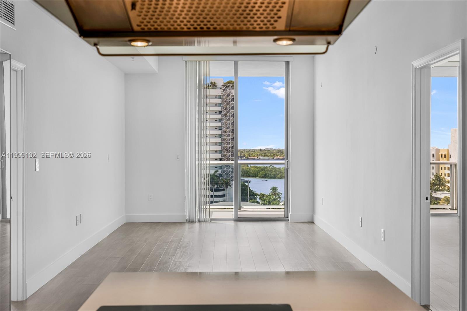 image Eloquence on the Bay18