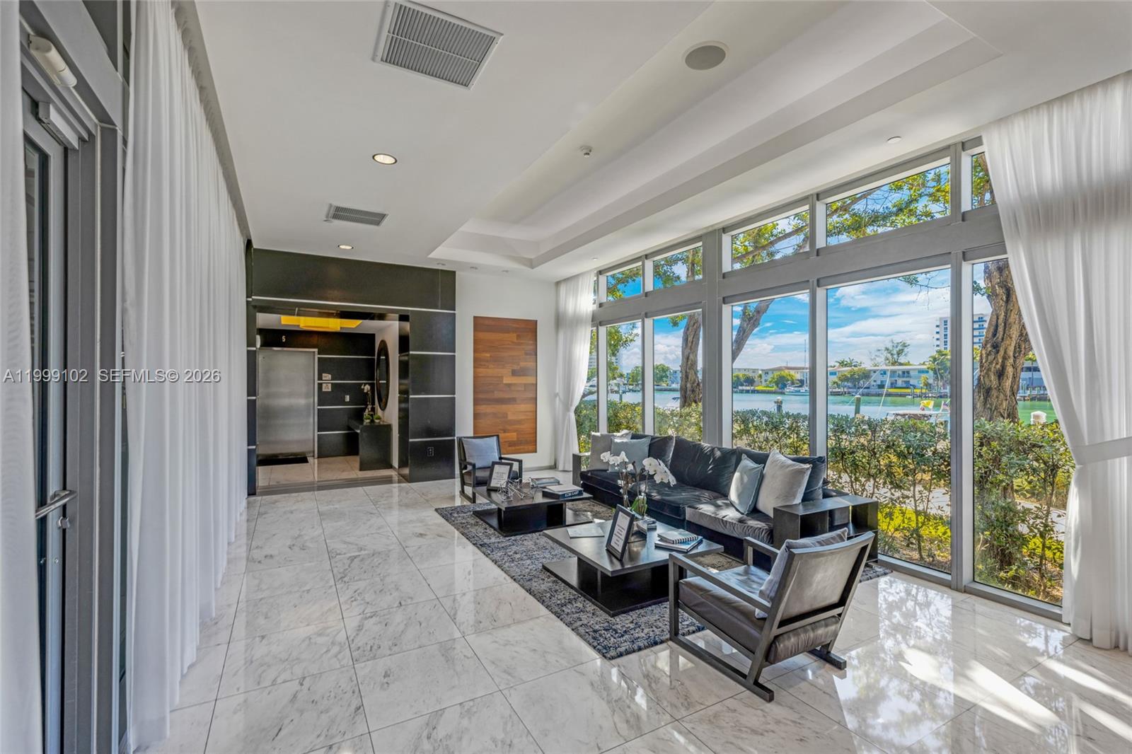 image Eloquence on the Bay51
