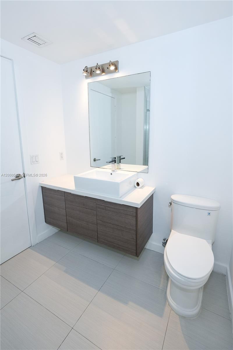 1010 SW 2nd Ave #606 Miami, FL 33130