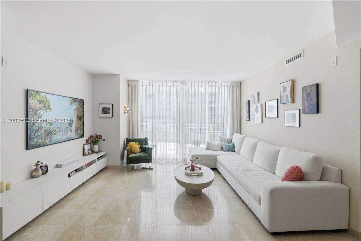 image Courts Brickell Key2