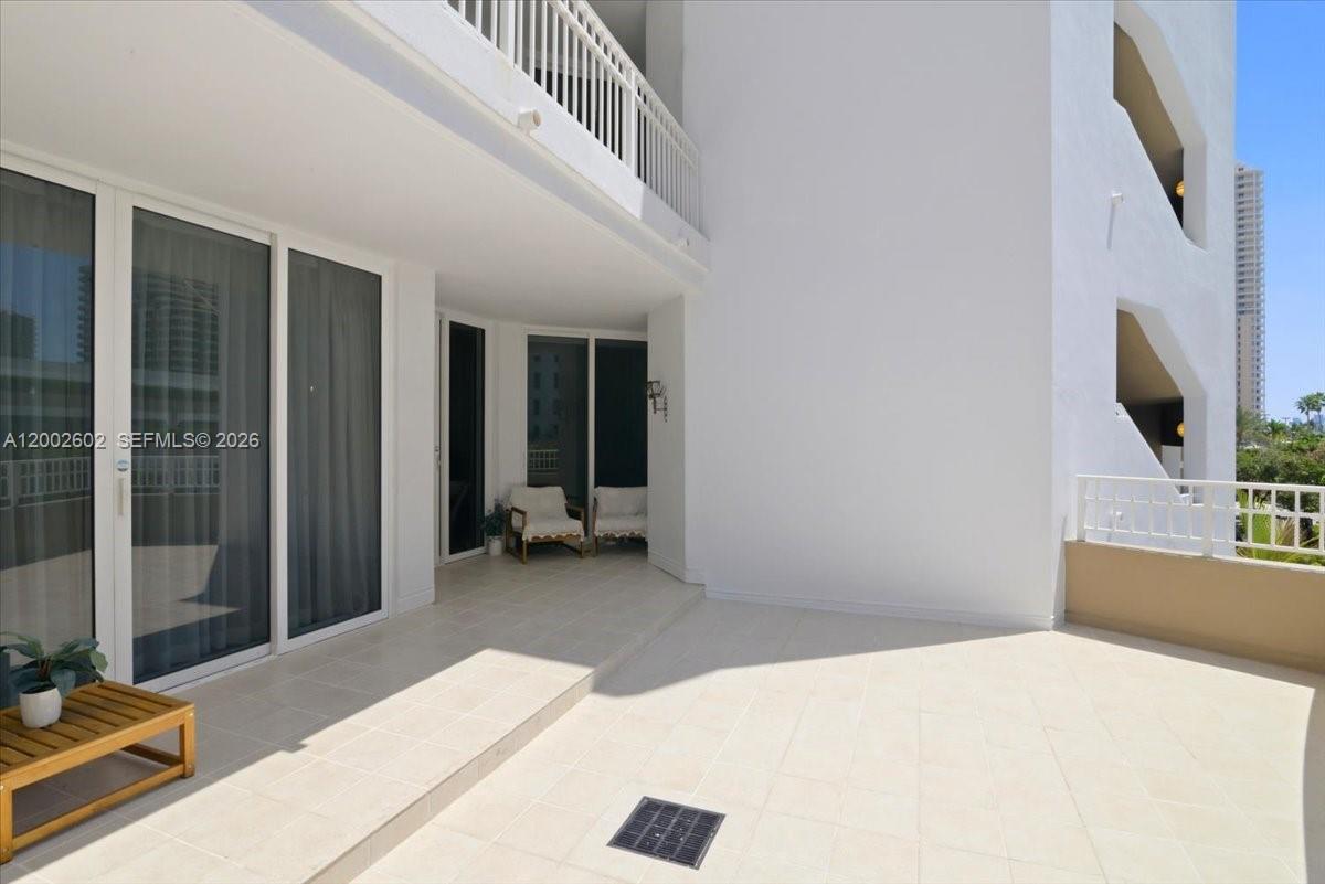 image Courts Brickell Key36