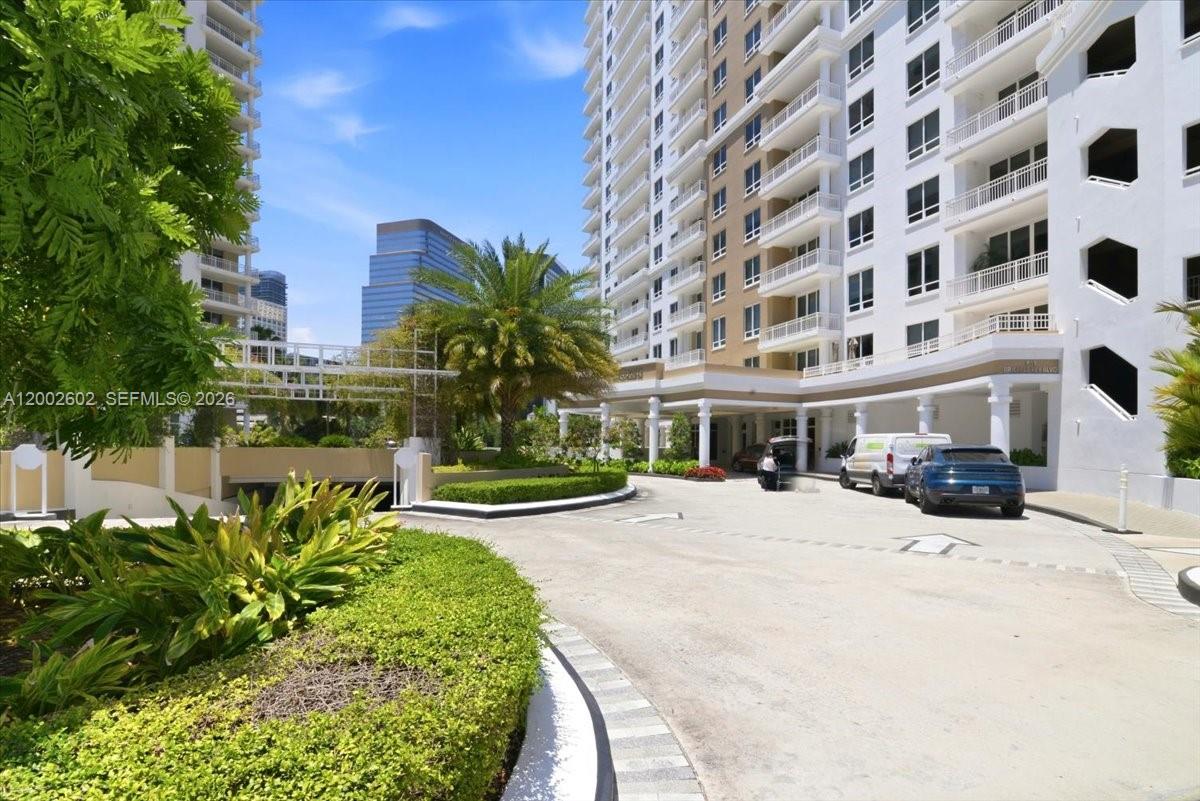 image Courts Brickell Key69