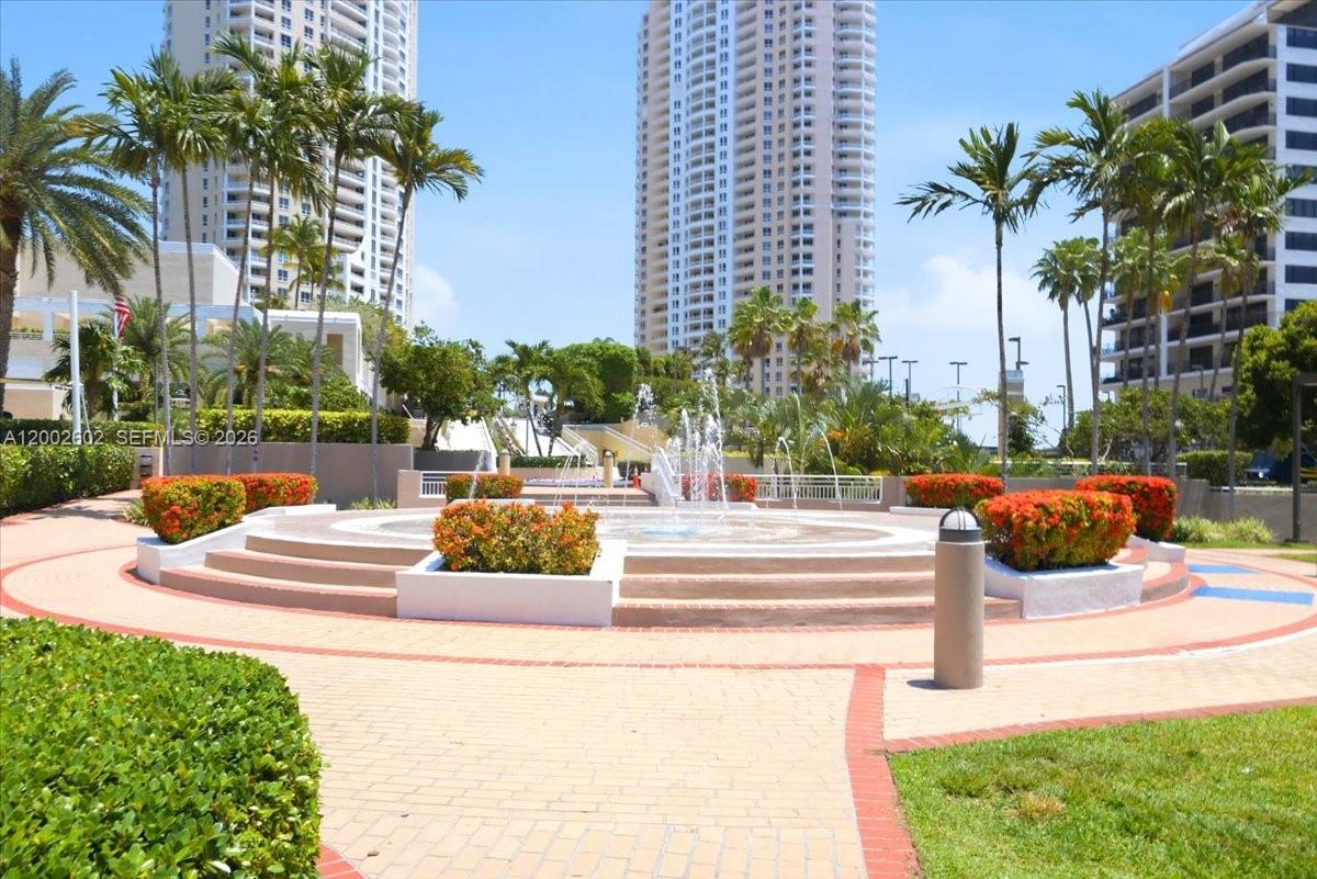 image Courts Brickell Key75