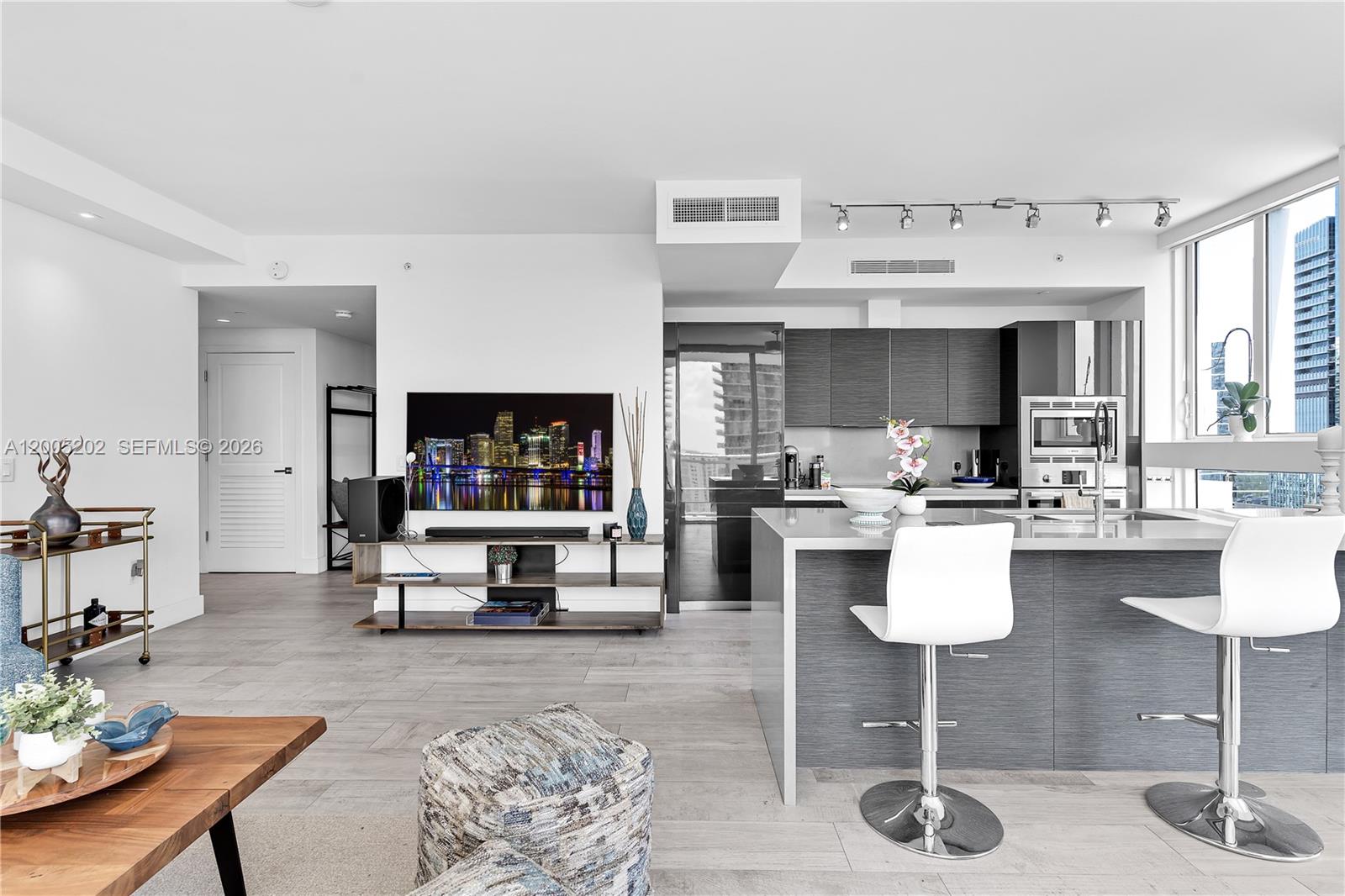 1080 Brickell Ave #2601 Miami, FL 33131