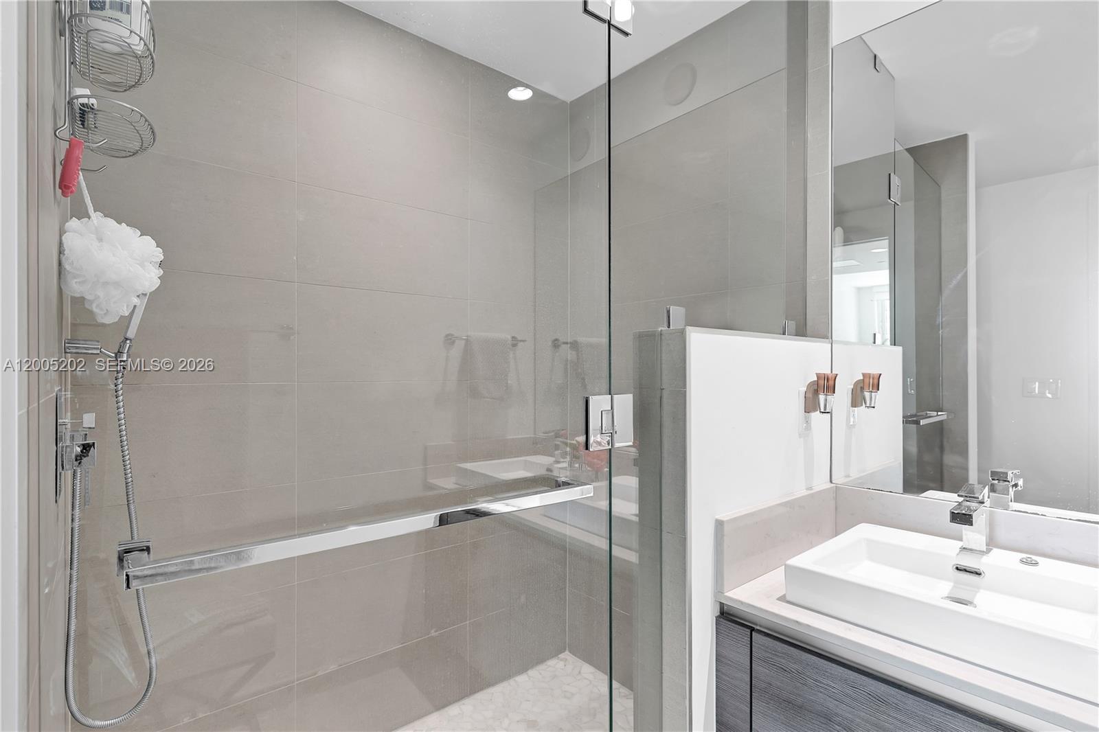 1080 Brickell Ave #2601 Miami, FL 33131