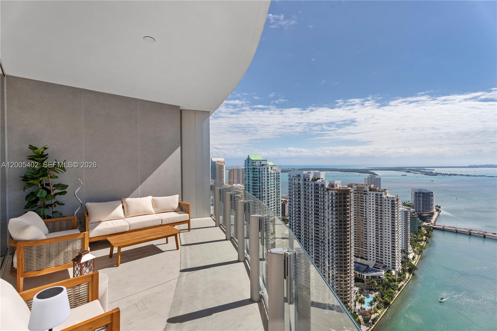 300 Biscayne Blvd Way #4007W