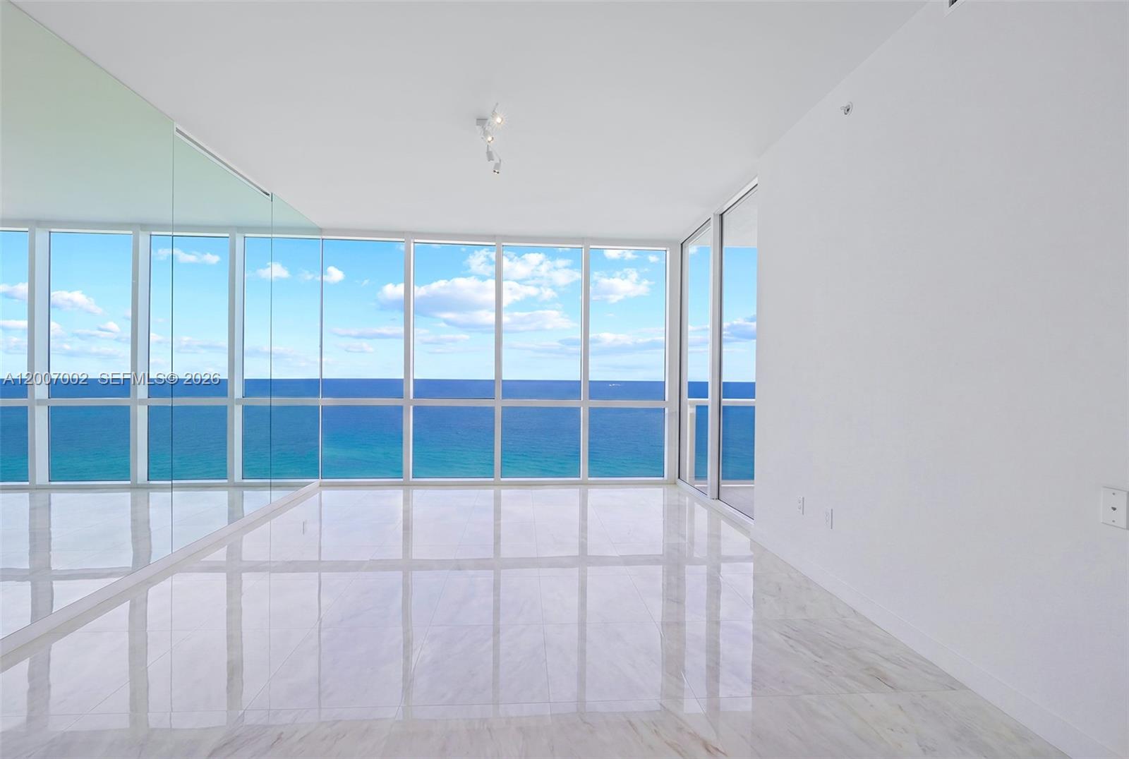 100 S Pointe Dr #2107 Miami Beach, FL 33139