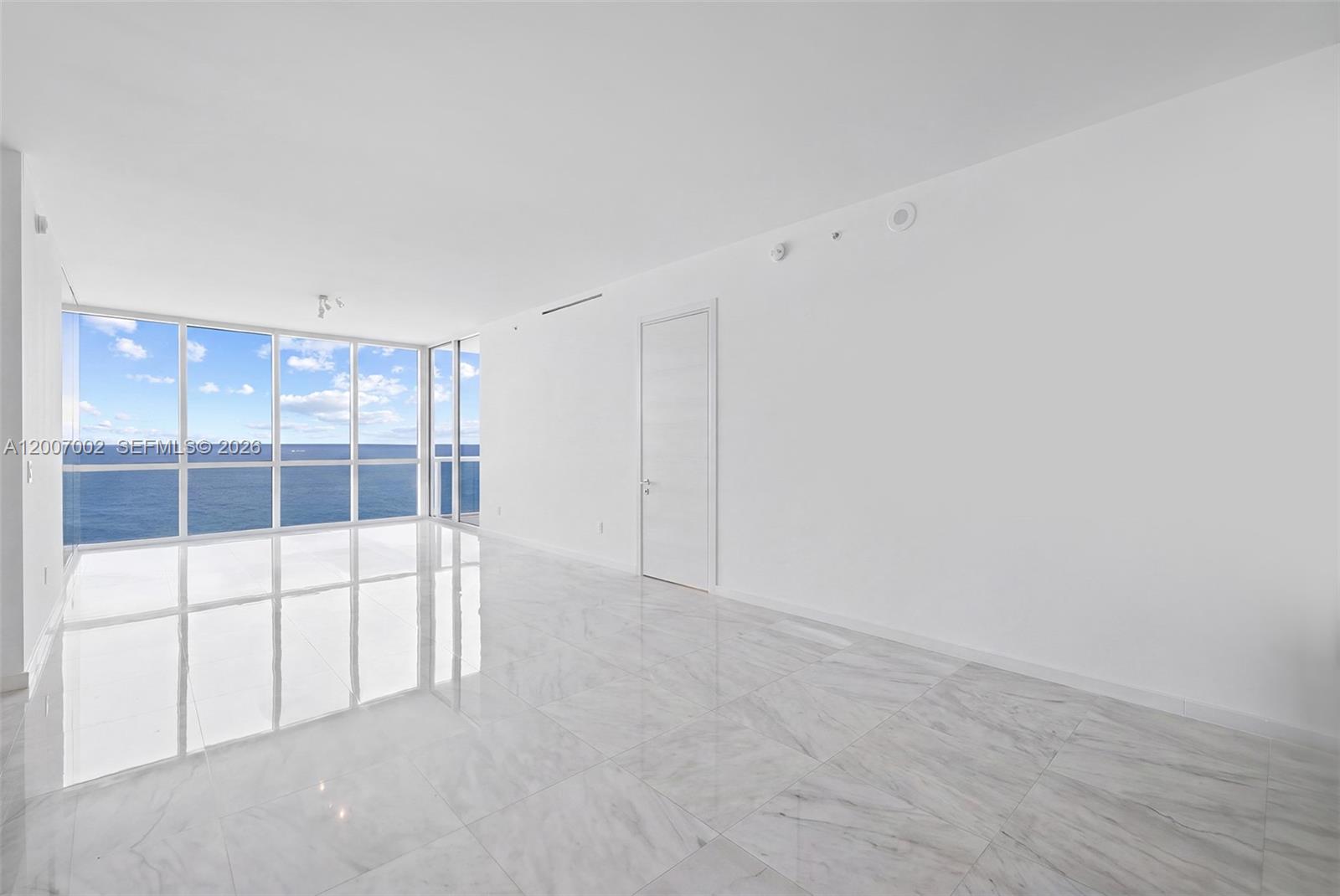 100 S Pointe Dr #2107 Miami Beach, FL 33139