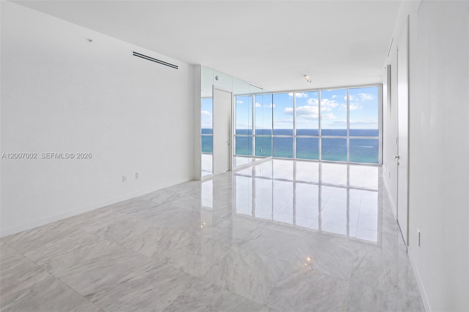 100 S Pointe Dr #2107 Miami Beach, FL 33139