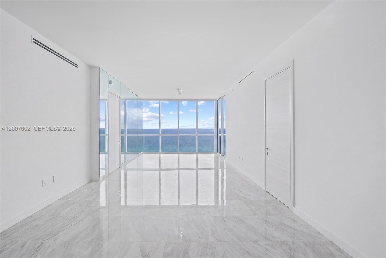 100 S Pointe Dr #2107 Miami Beach, FL 33139