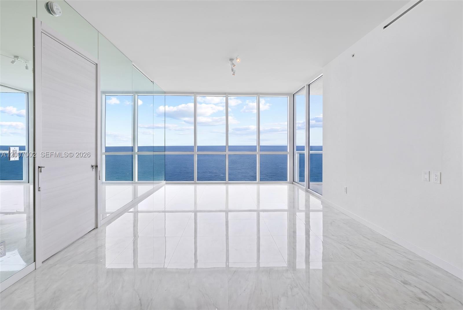 100 S Pointe Dr #2107 Miami Beach, FL 33139