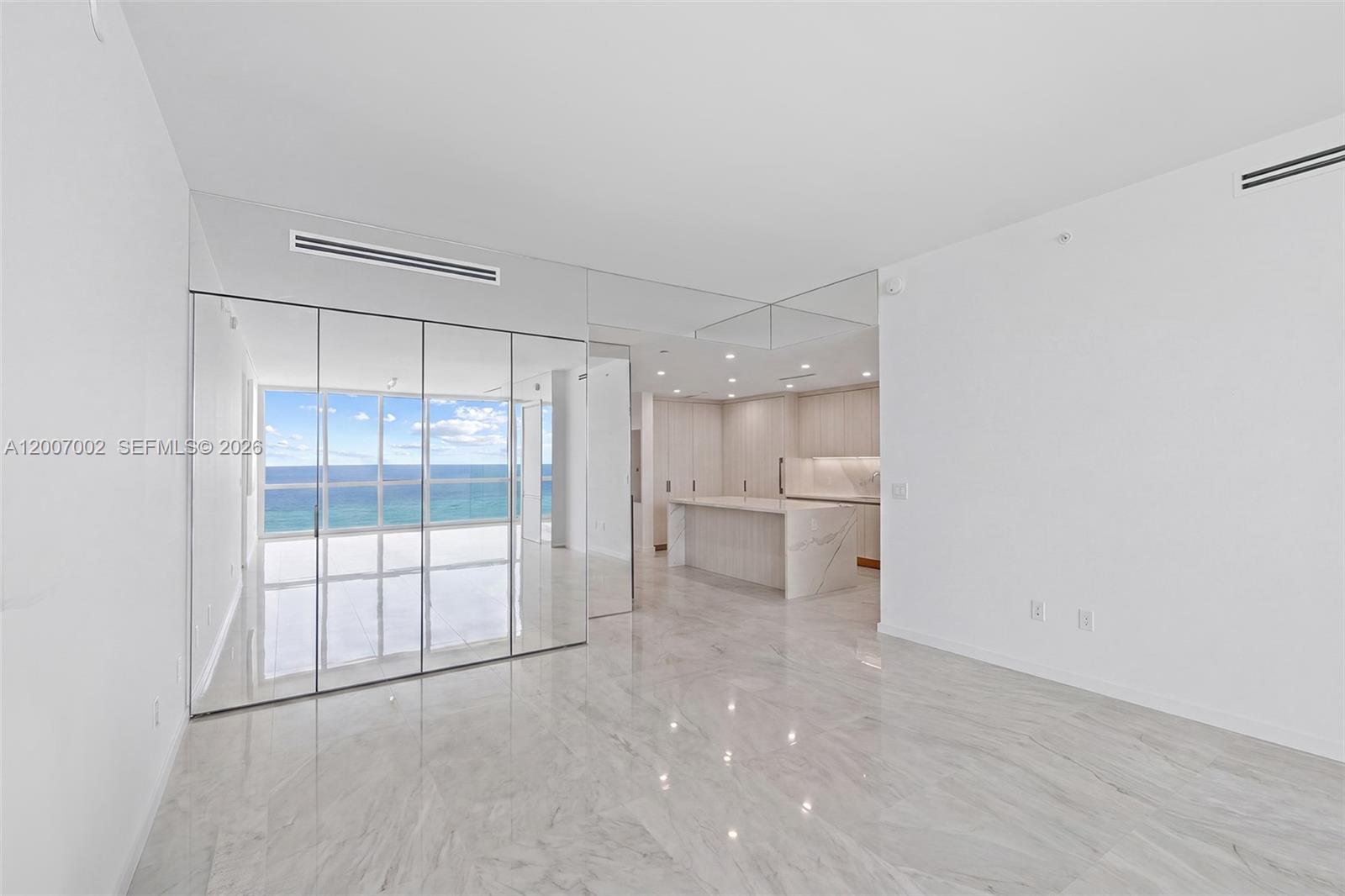 100 S Pointe Dr #2107 Miami Beach, FL 33139