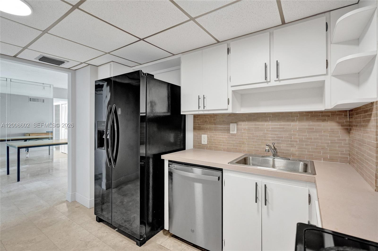 image Arlen House East10