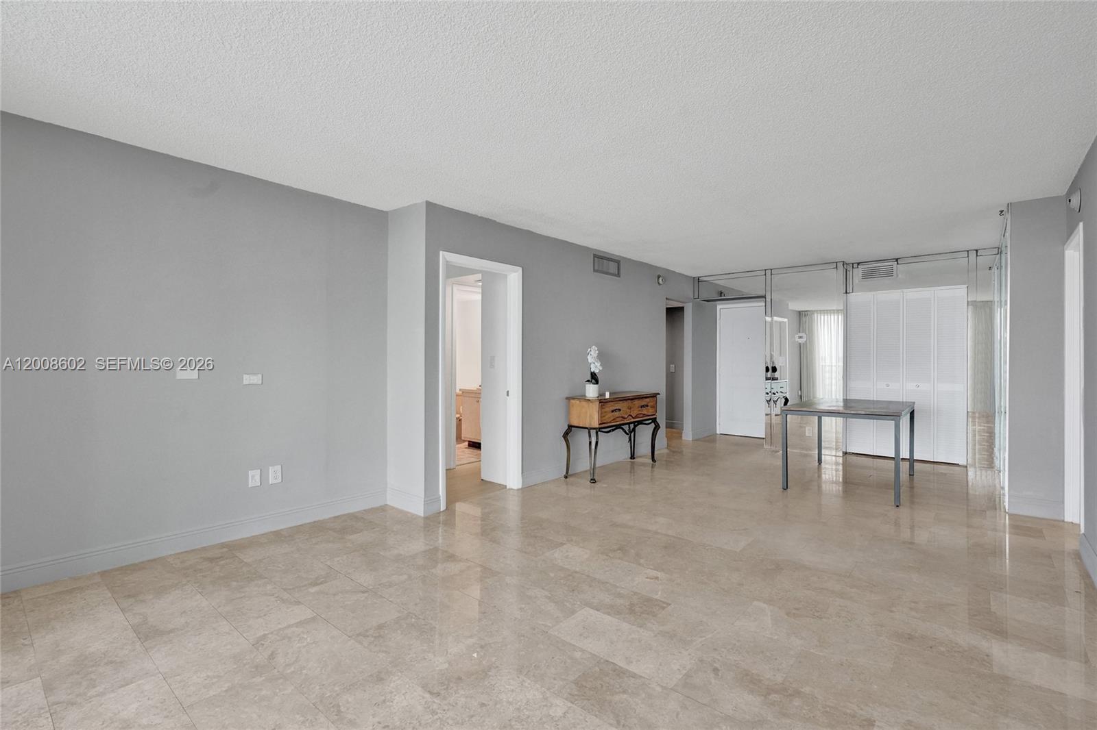 image Arlen House East6