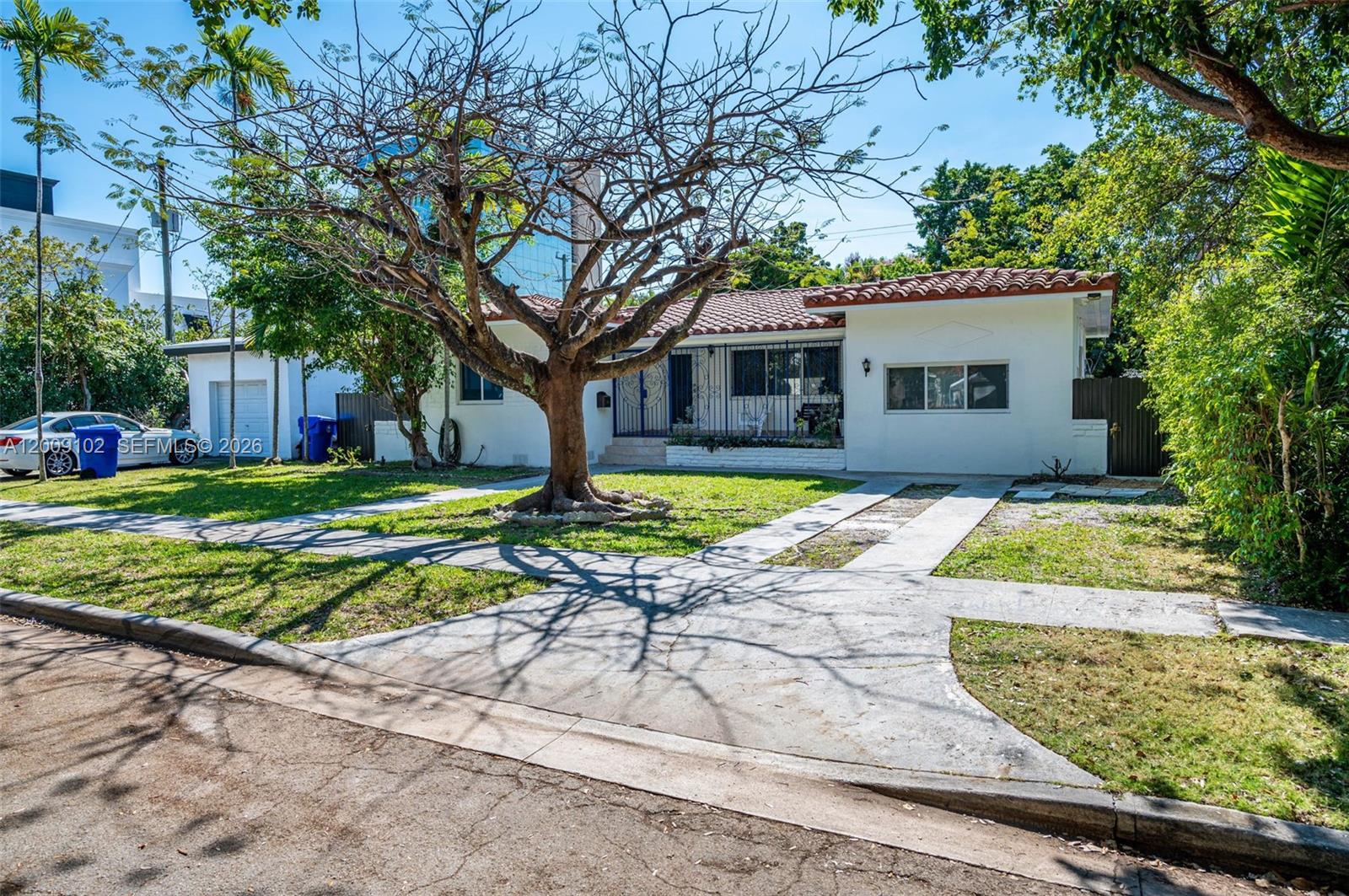 330 SW 27th Rd