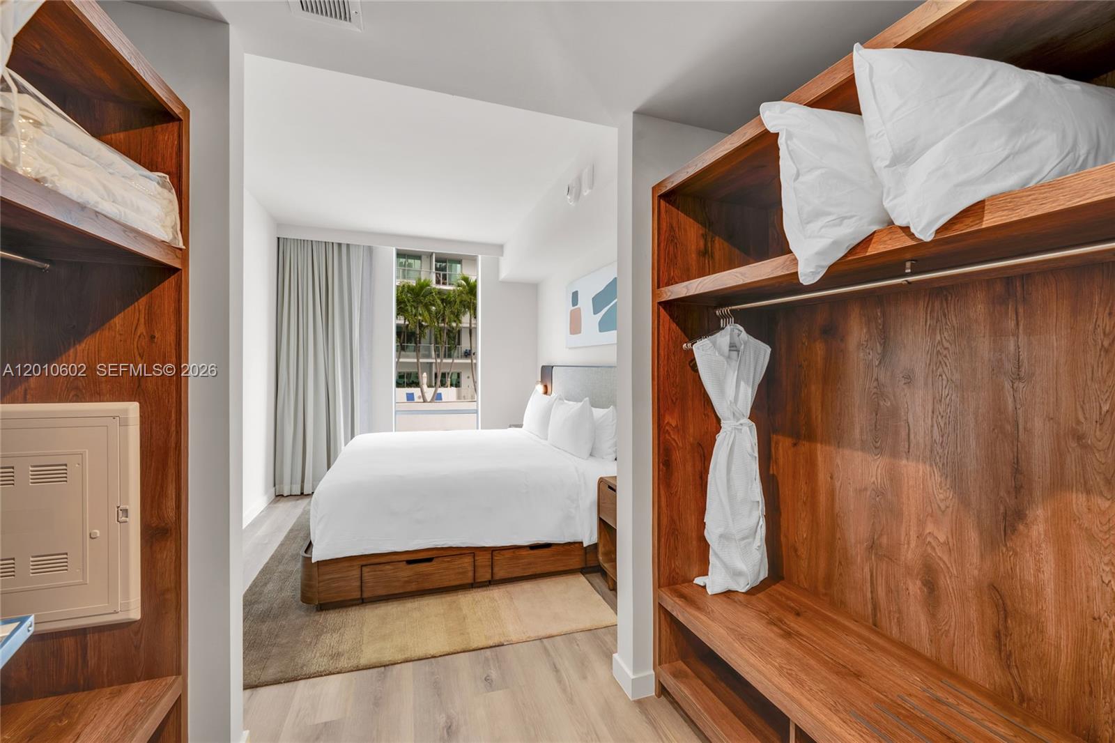 1611 SW 2nd Ave #414 Miami, FL 33129