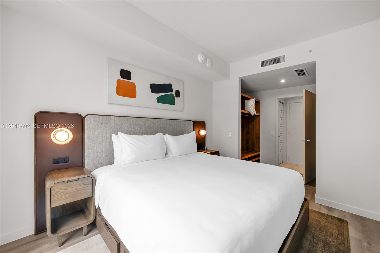 1611 SW 2nd Ave #414 Miami, FL 33129