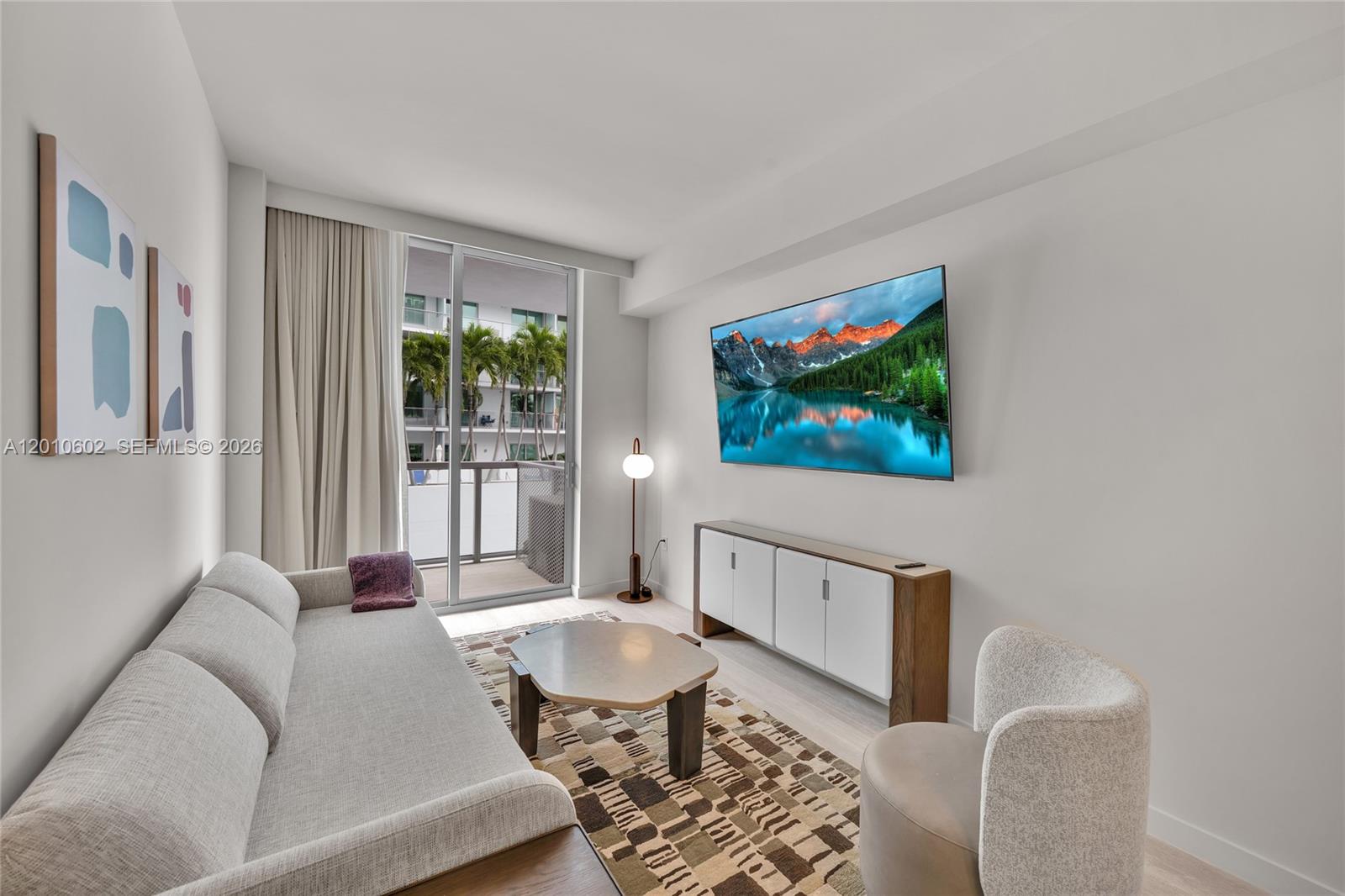 1611 SW 2nd Ave #414 Miami, FL 33129
