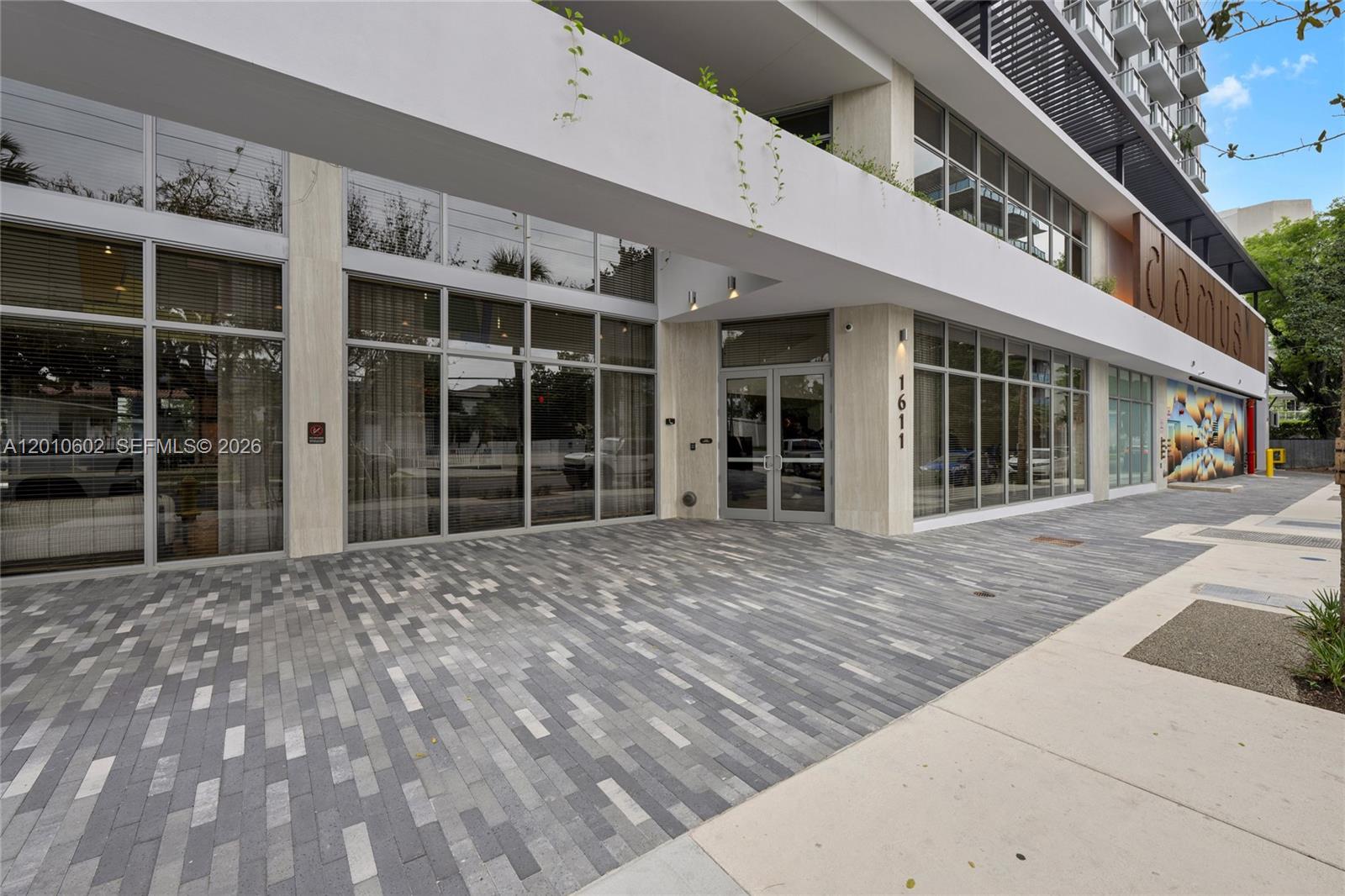 1611 SW 2nd Ave #414 Miami, FL 33129