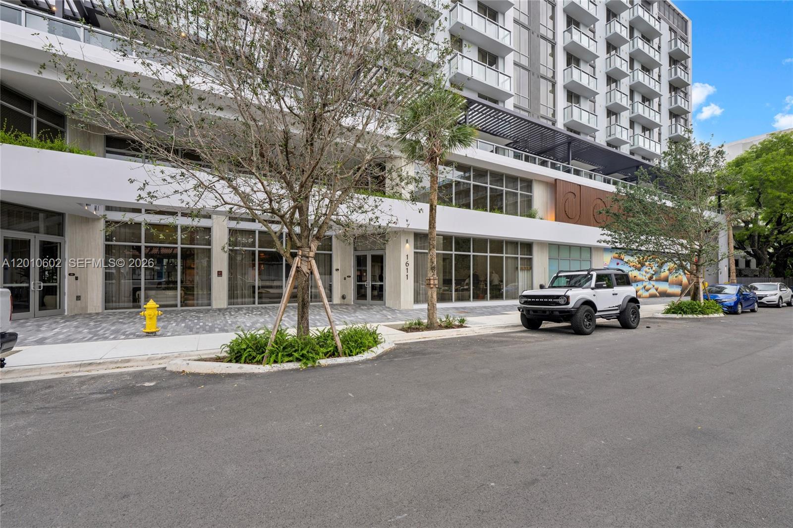 1611 SW 2nd Ave #414 Miami, FL 33129