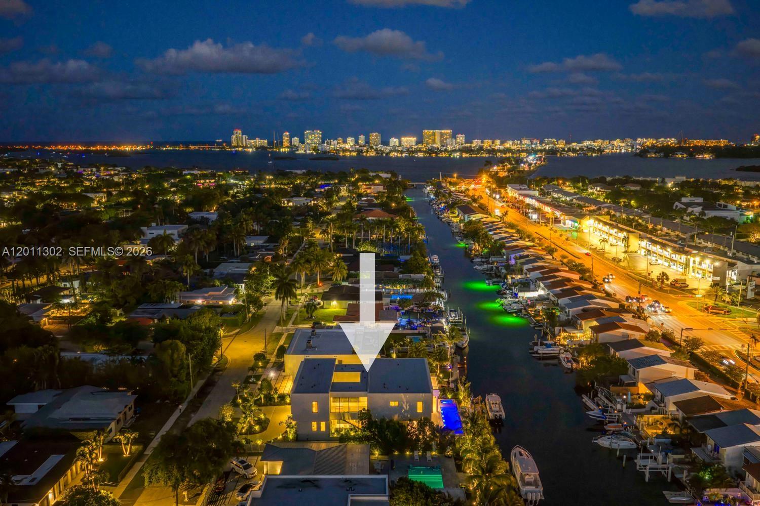 2006 NE 124th St North Miami, FL 33181