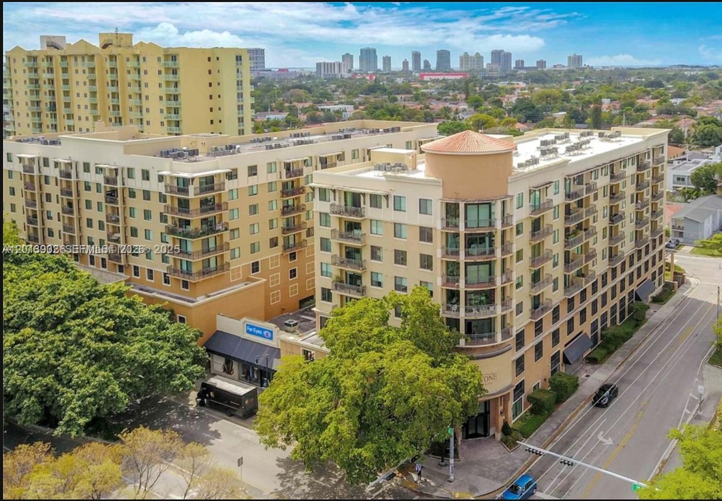 3590 Coral Way #910