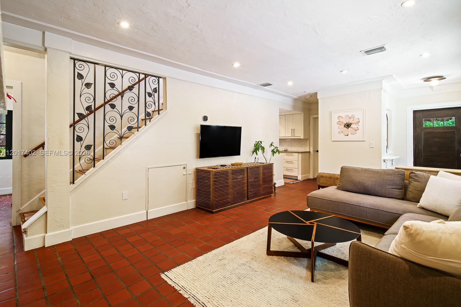 405 Viscaya Ave #405 Coral Gables, FL 33134