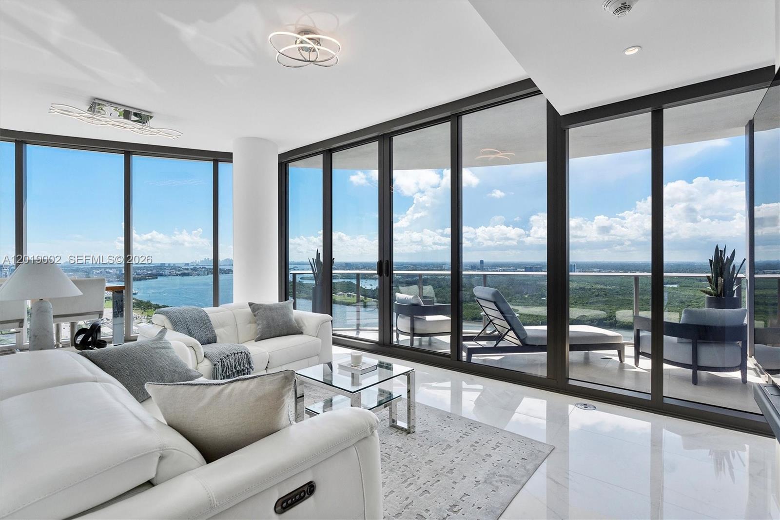 15701 Collins Ave #3605 Sunny Isles Beach, FL 33160