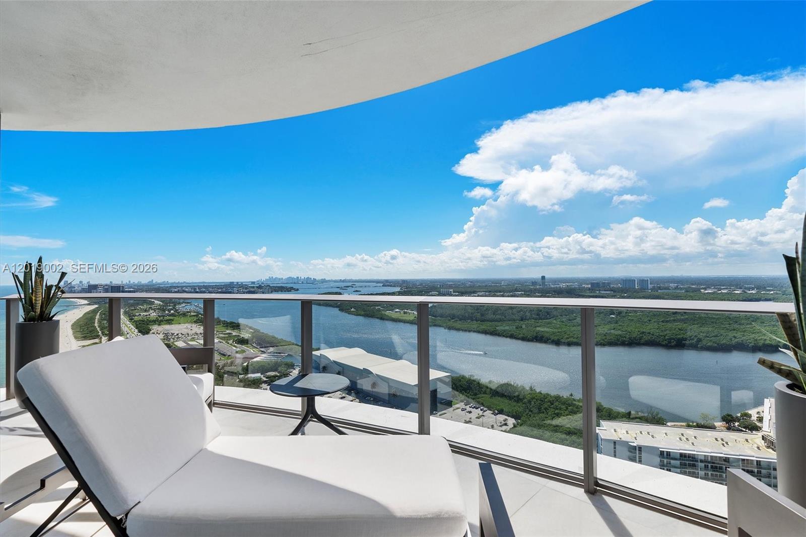 15701 Collins Ave #3605 Sunny Isles Beach, FL 33160