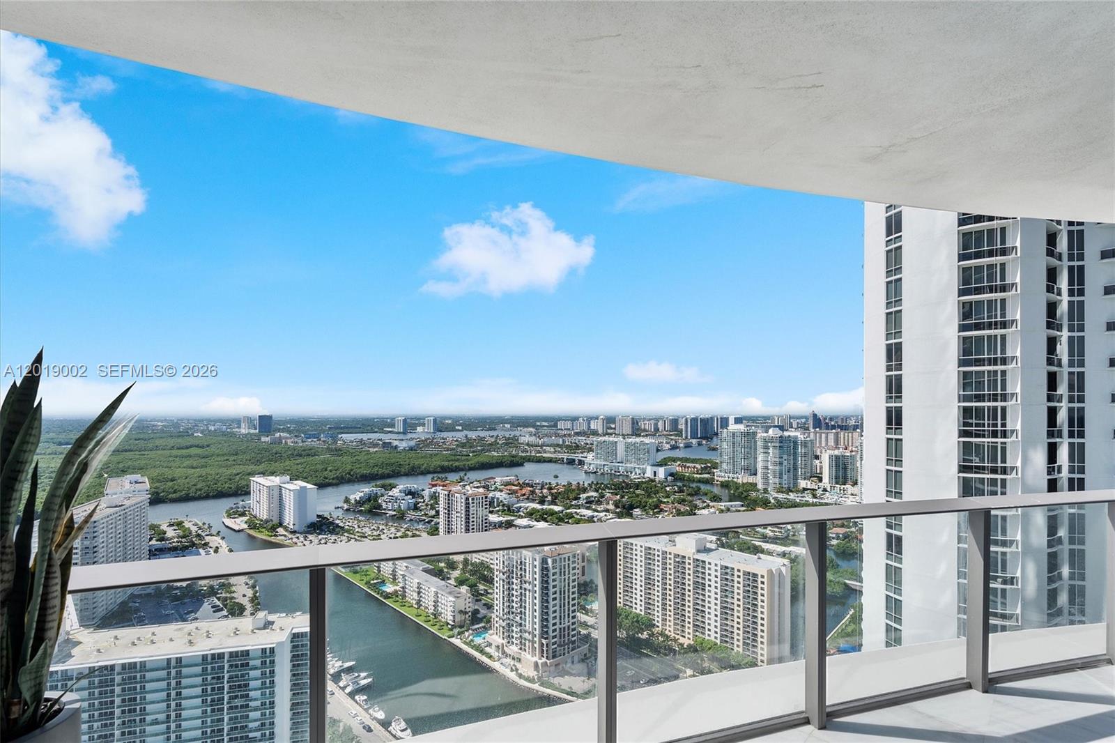 15701 Collins Ave #3605 Sunny Isles Beach, FL 33160