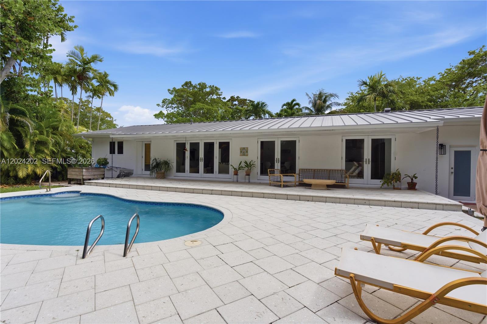 115 S Prospect Dr Coral Gables, FL 33133