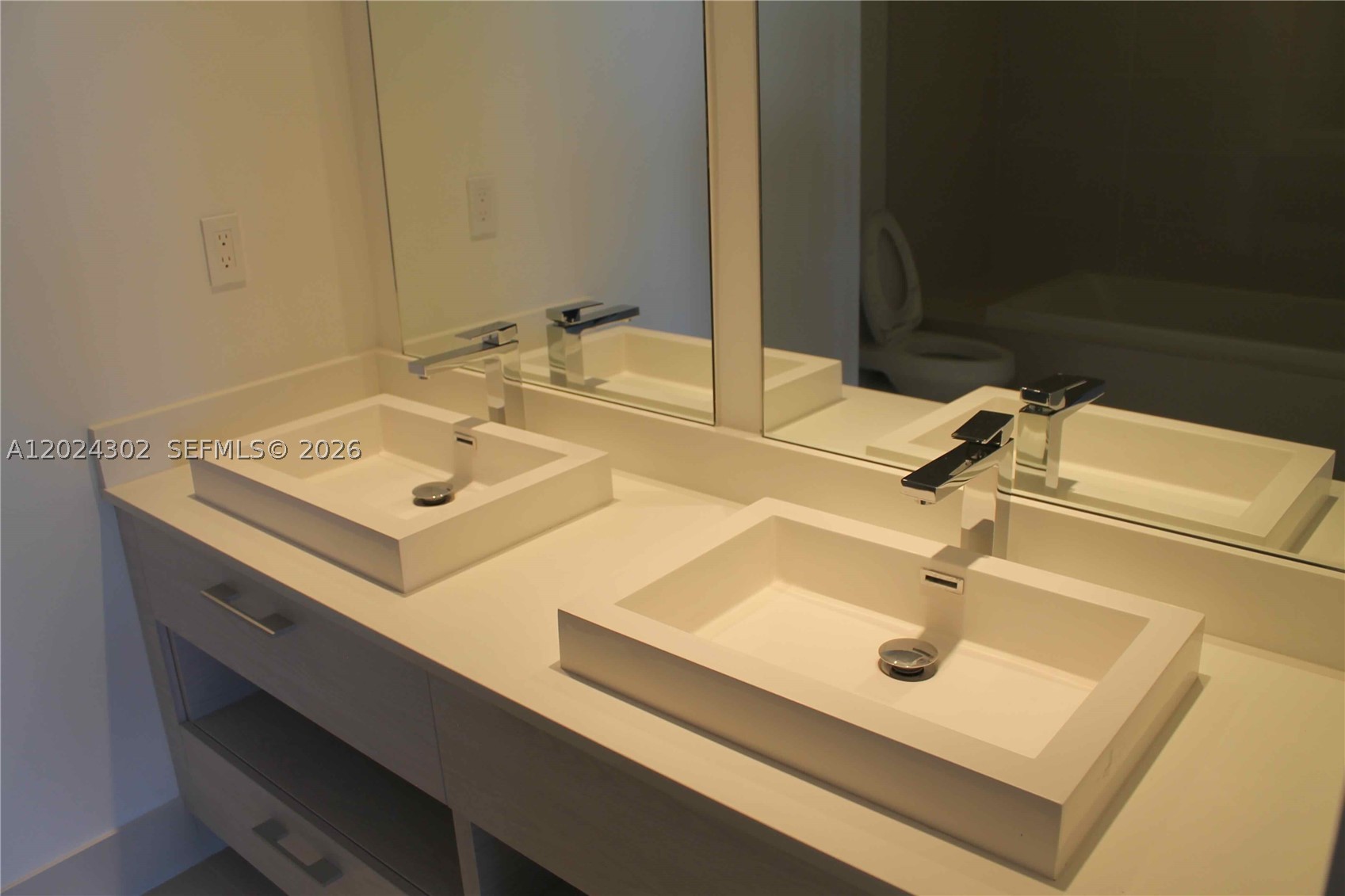 image Brickell Heights East13