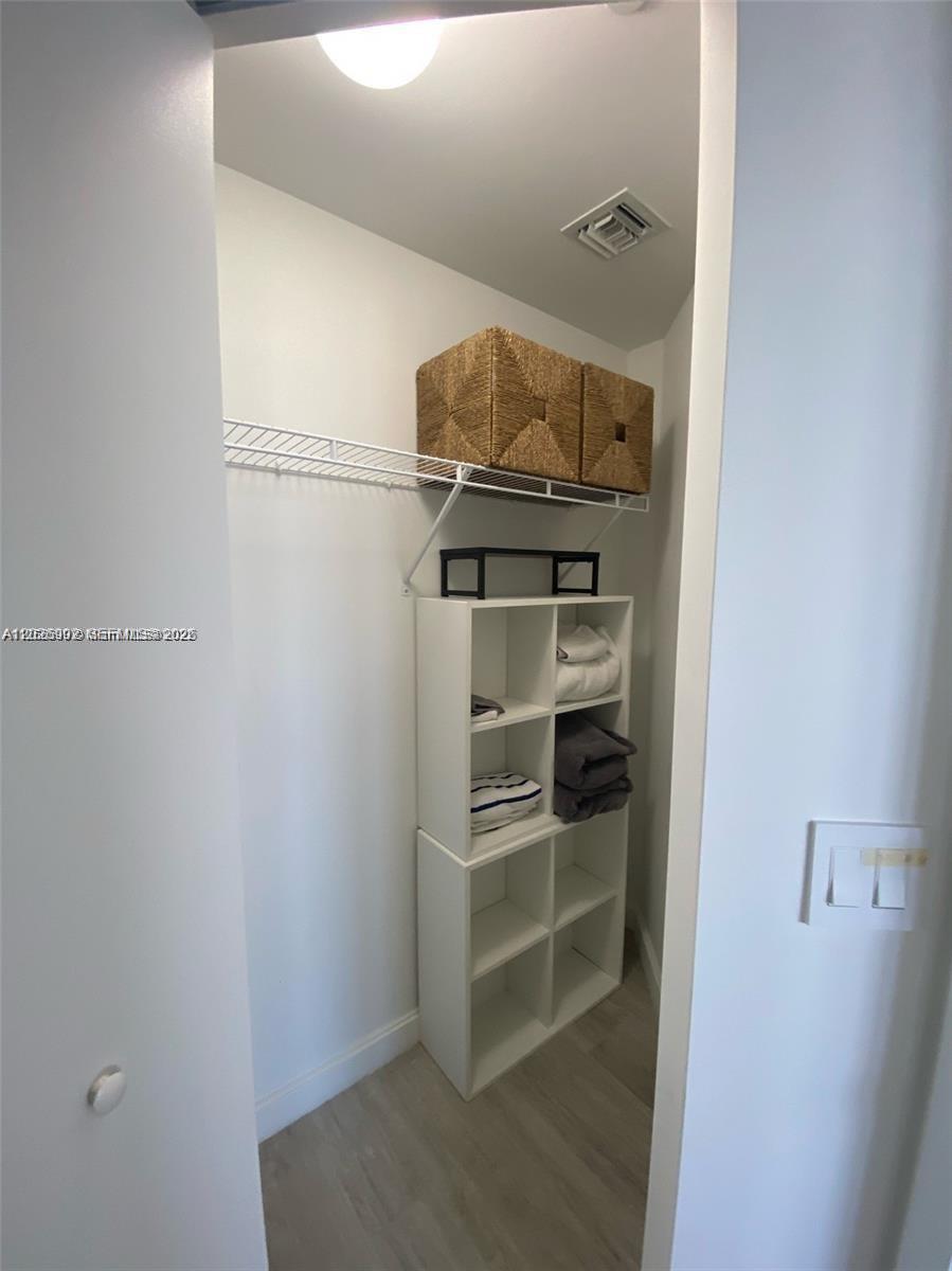 55 SW 9th St #3001 Miami, FL 33130