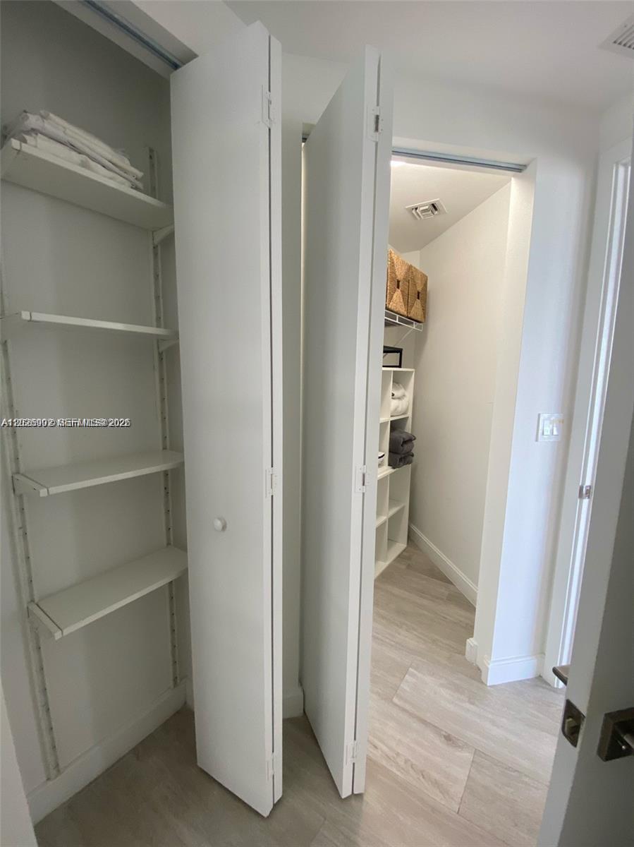 55 SW 9th St #3001 Miami, FL 33130
