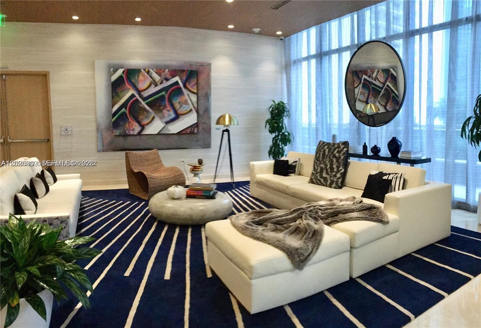 55 SW 9th St #3001 Miami, FL 33130