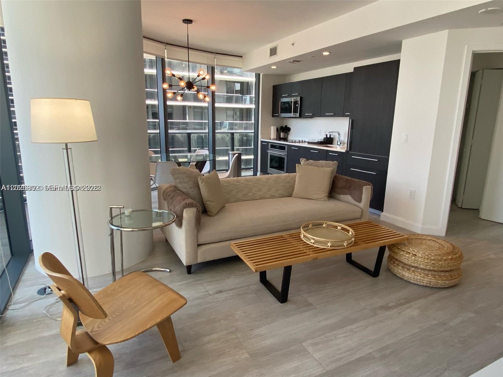 55 SW 9th St #3001 Miami, FL 33130