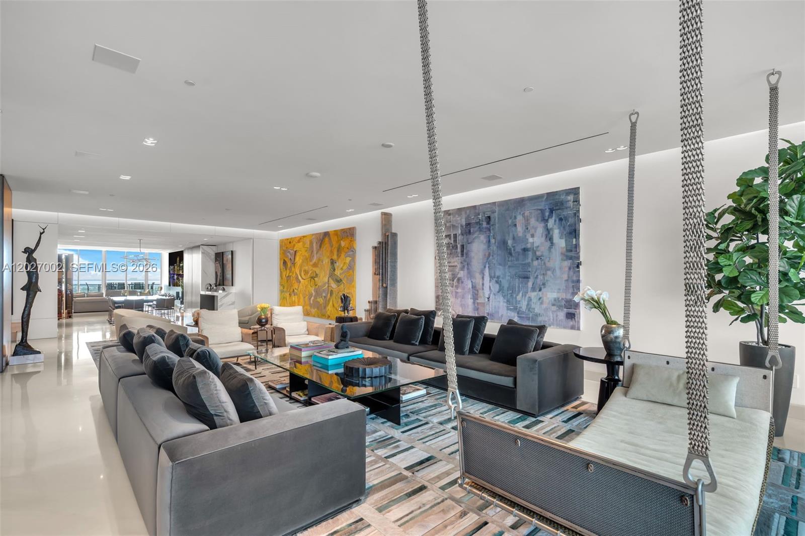 350 Ocean Dr #LPH2N Key Biscayne, FL 33149