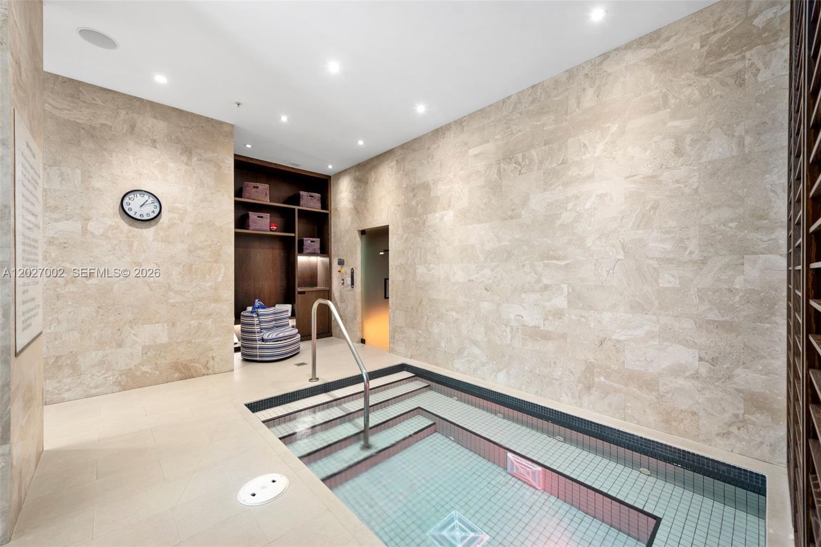 350 Ocean Dr #LPH2N Key Biscayne, FL 33149